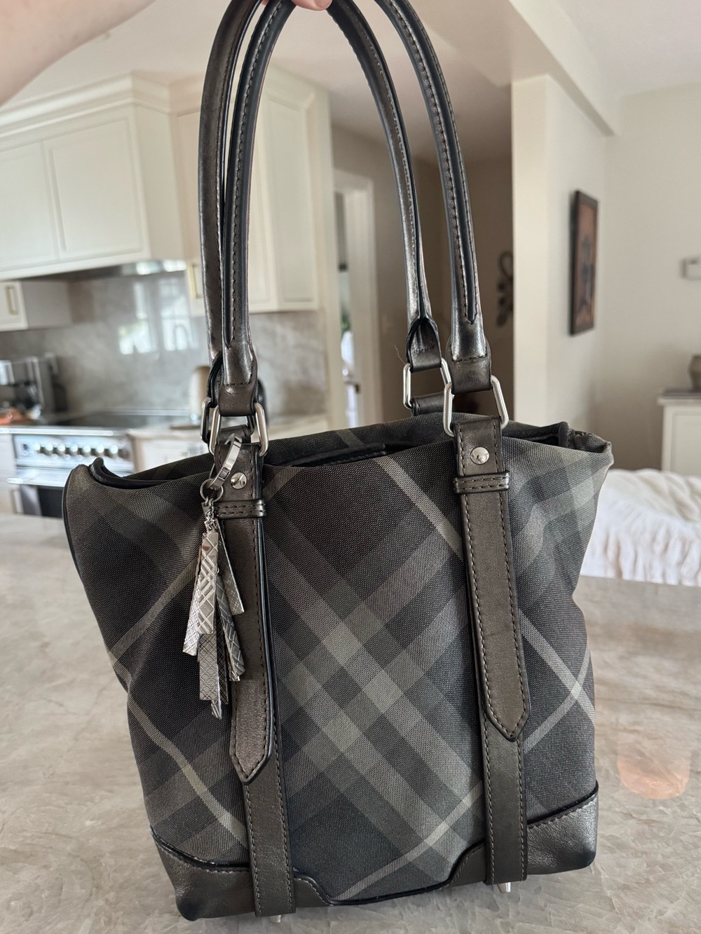 Vintage Burberry Nova Check Haymarket Tote Gray Bag Metallic Leather Trim - Picture 1 of 14